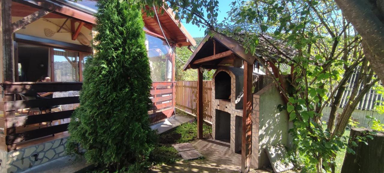 Cottage In Traditional Village Bradulet, Arges County 외부 사진